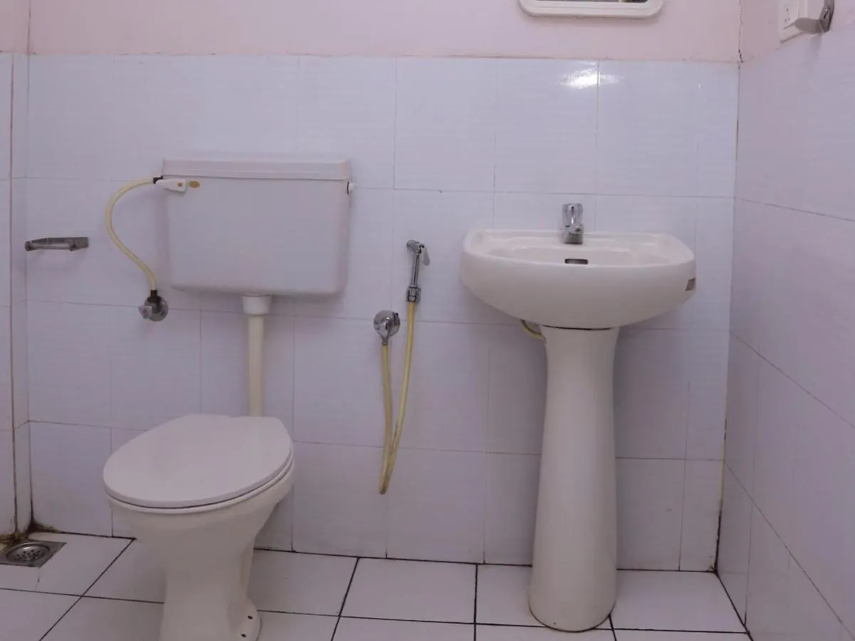 Collection O Safe Hotel Kadavanthra Kochi