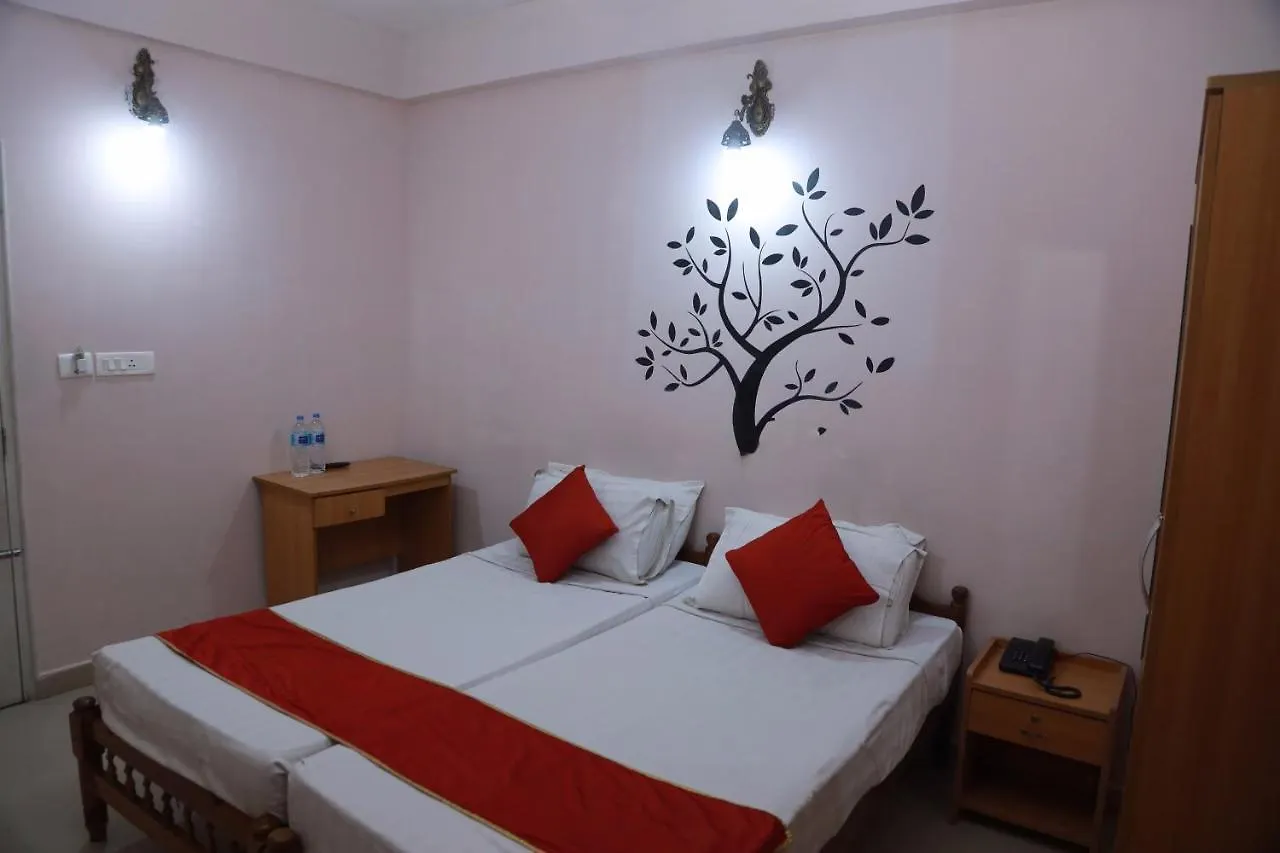 Collection O Safe Hotel Kadavanthra Kochi